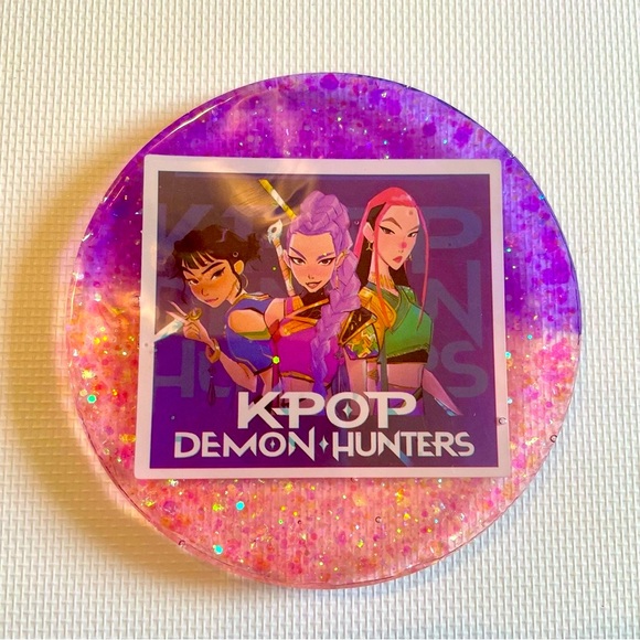 Hand Crafted Resin KPOP Demon Hunters Purple Glitter Magnet - Picture 1 of 3
